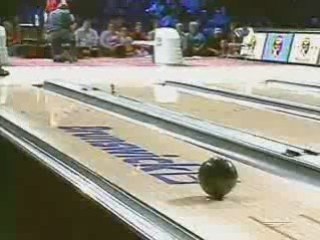 Coup de maître au bowling -
