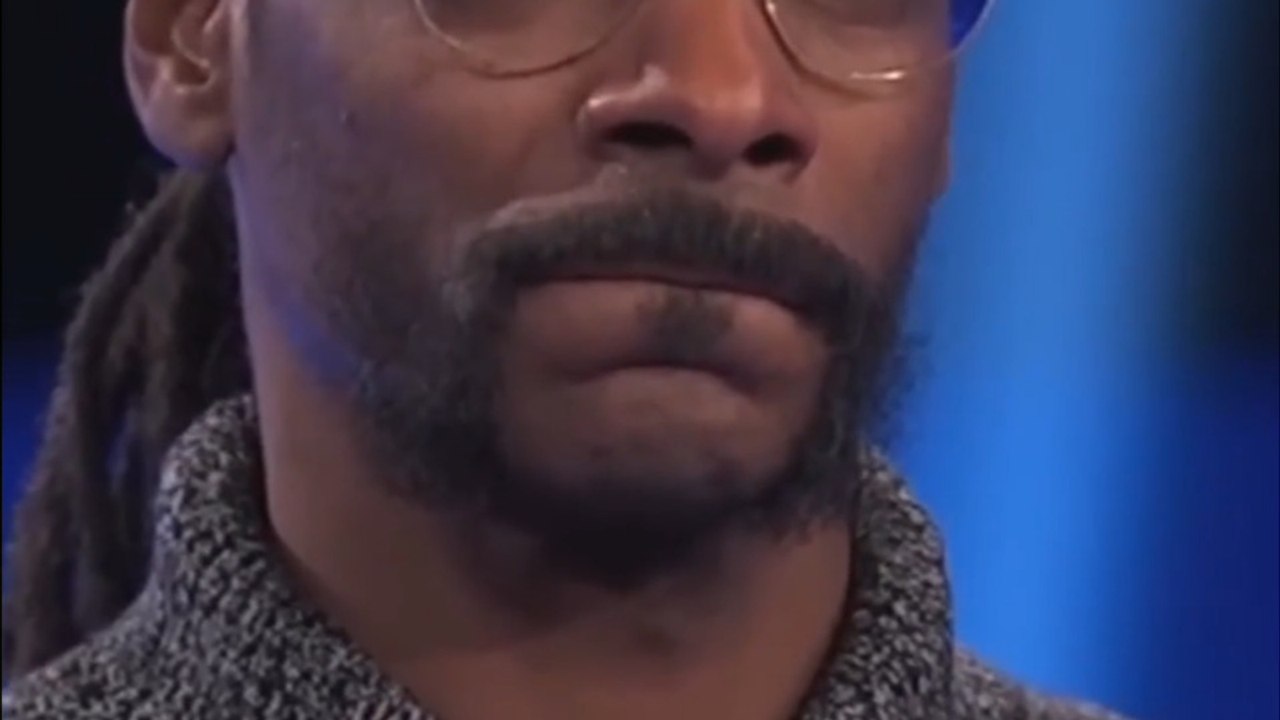 Snoop Dogg Knows Exactly How to Play Celebrity Family Feud