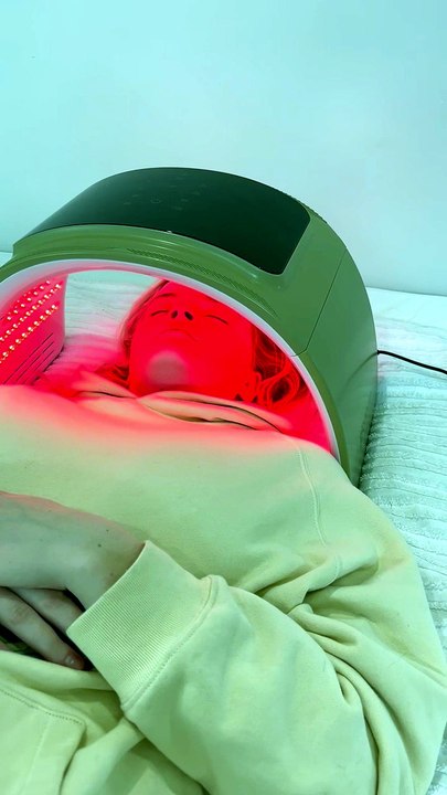 LED Light Therapy Treatment | Skin Rejuvenation at Aesthetic Nurse Suzie