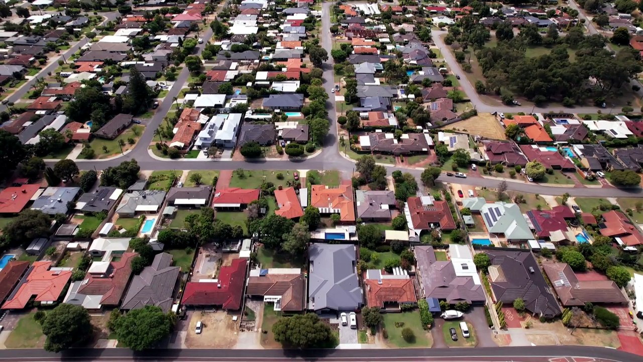 First home buyers still face uphill battle despite Perth property market cooling