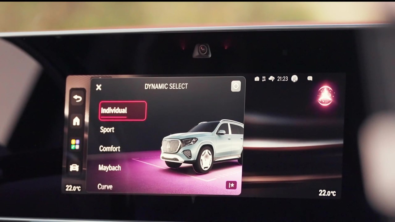 Mercedes-Maybach GLS 680 in Dark petrol Infotainment System