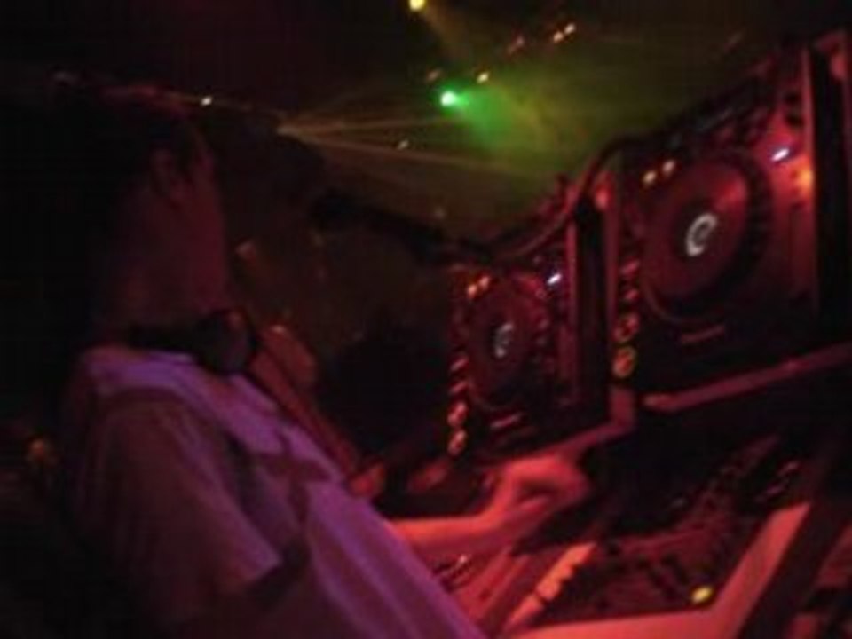 dj toy resident @ l'ibiza (agen 47) makina session