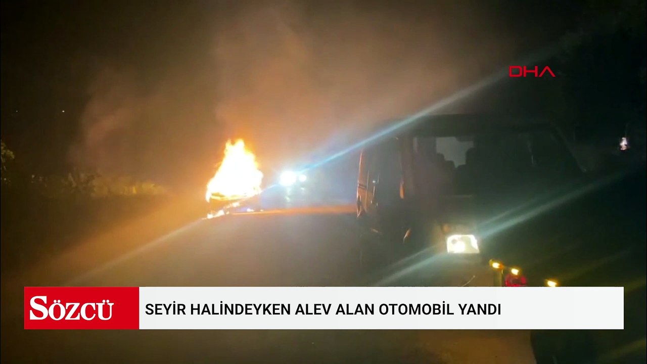 Seyir halindeyken alev alan otomobil yandı