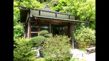 Hasedera Temple (Kamakura): A temple with a view of the ocean, famous not only for its Buddhist statues but also for its gardens