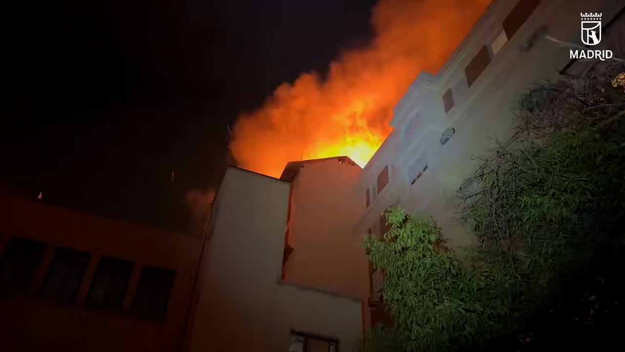 Espectacular incendio en el centro de Madrid