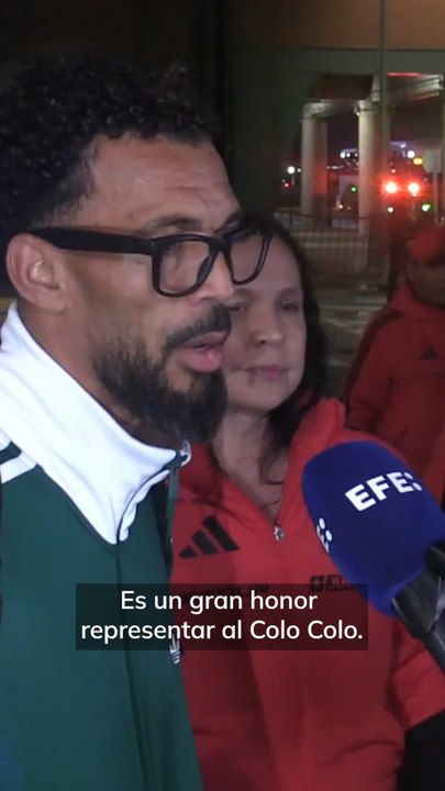 Vozinha llega a Chile para fichar por el Colo Colo