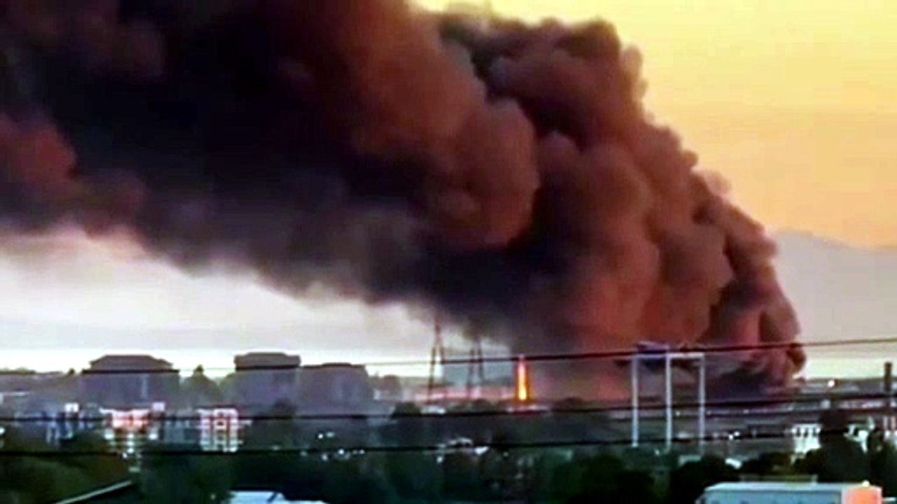 Massive Fire on Railway Bridge Oak Street Bridge in Richmond, British Columbia