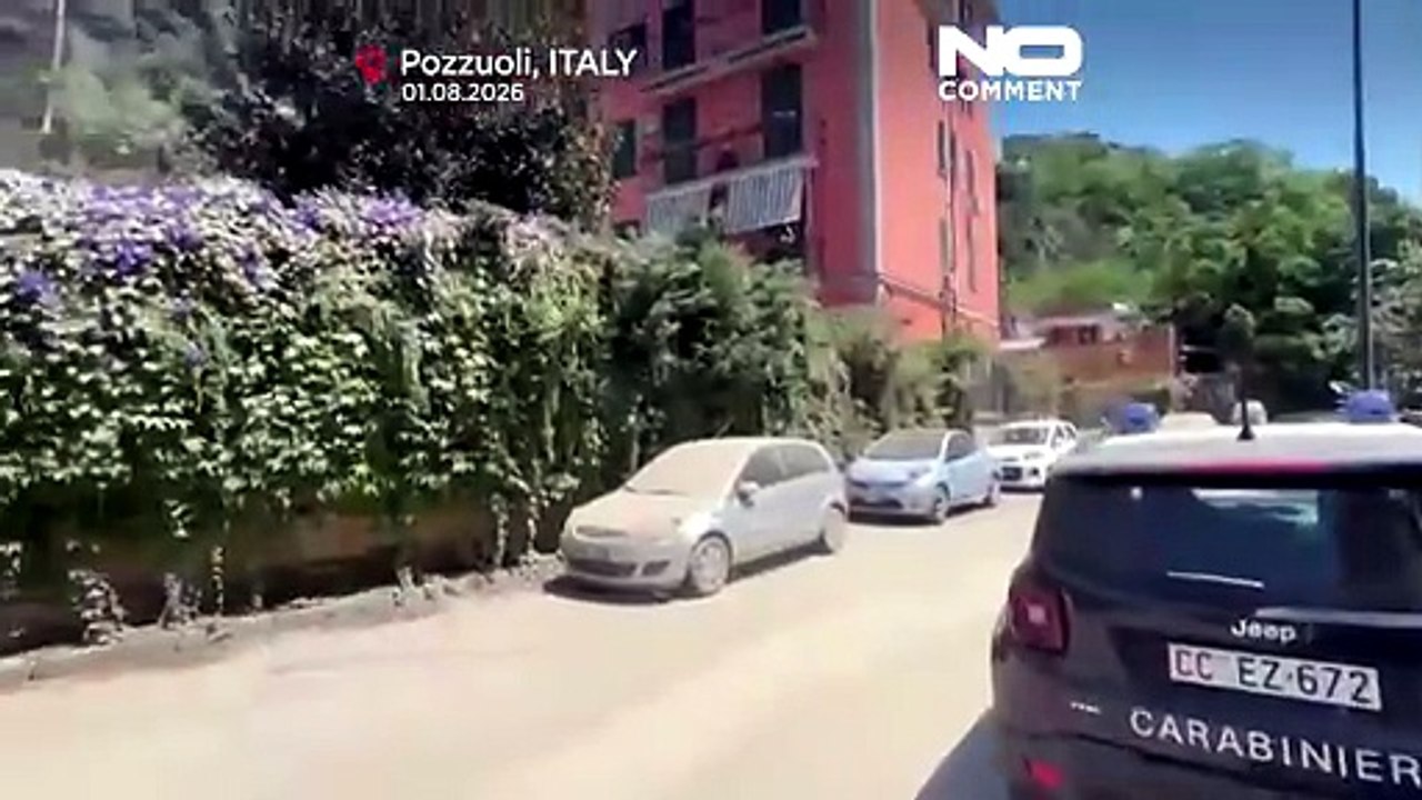 Napoli depreminde 26 kişi yaralandı: hasar görüntülendi