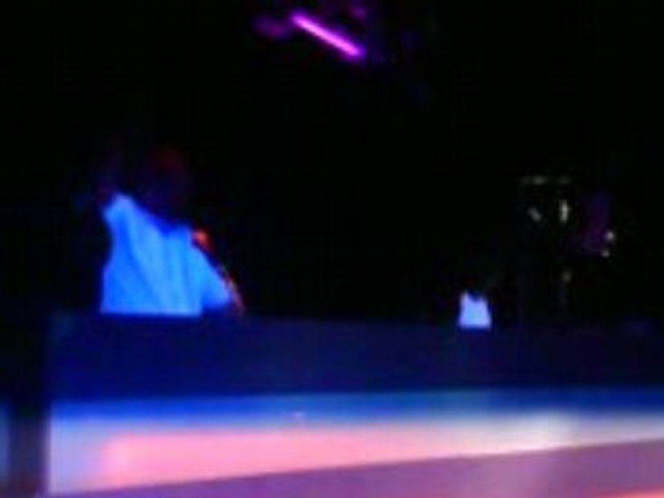 HardTonic _ Live Le Phare 11 07 2008 Part 1