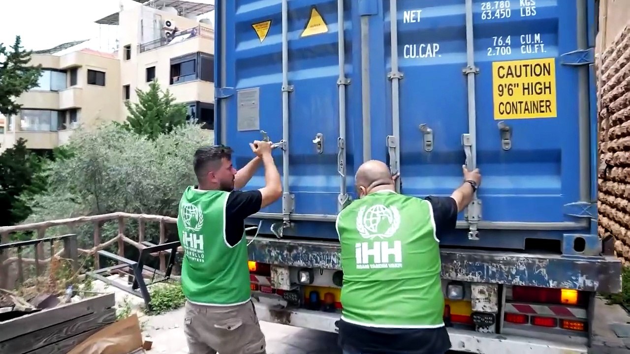 Türkiye’deki STK’lardan Lübnan’a 1,2 milyar TL değerinde insani yardım