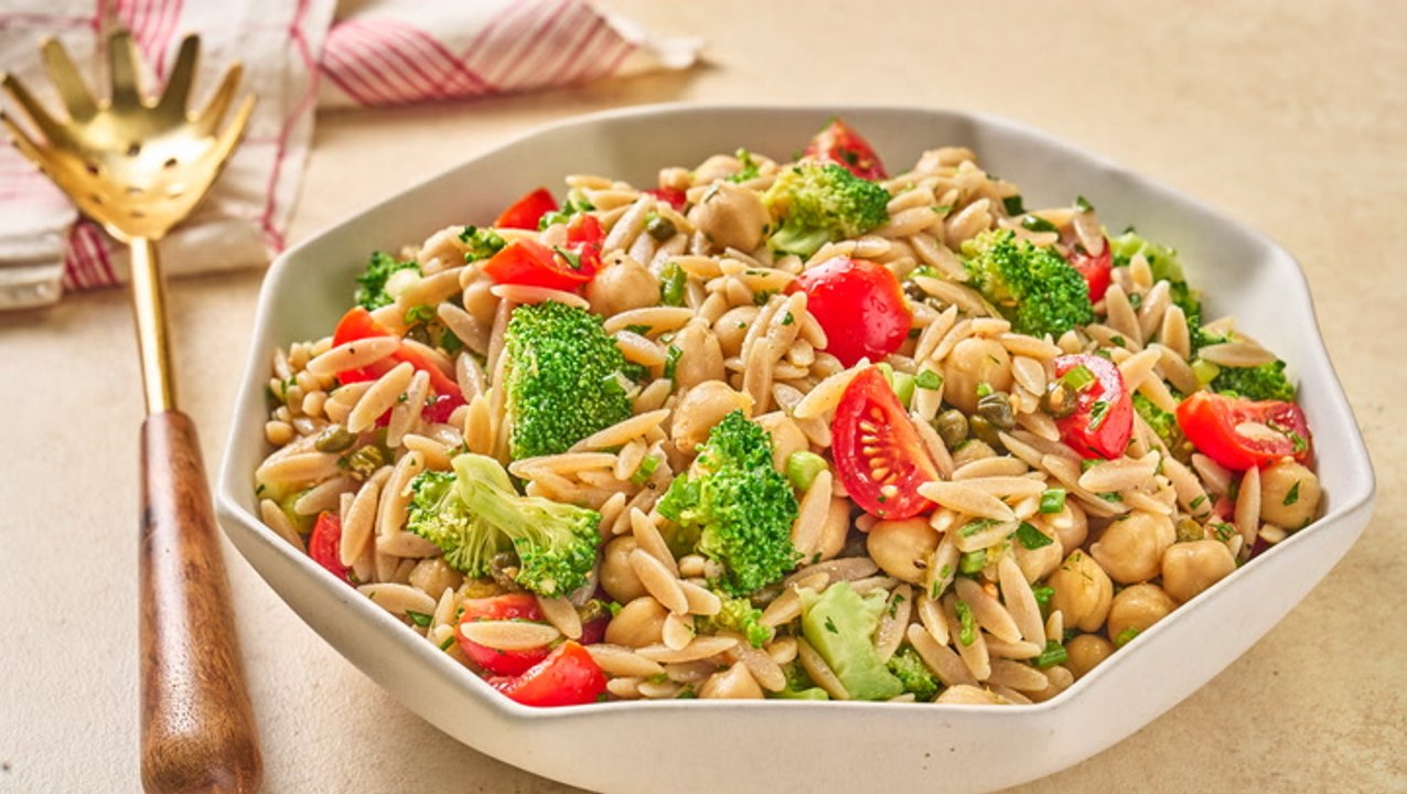 Orzo Salad with Broccoli & Chickpeas Recipe