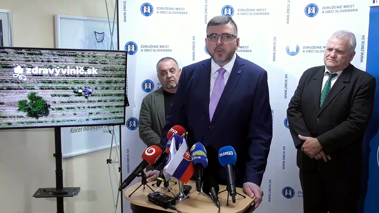 ZMOS a Zdravý vinič podpísali memorandum o edukácii o zlatom žltnutí viniča_30072026
