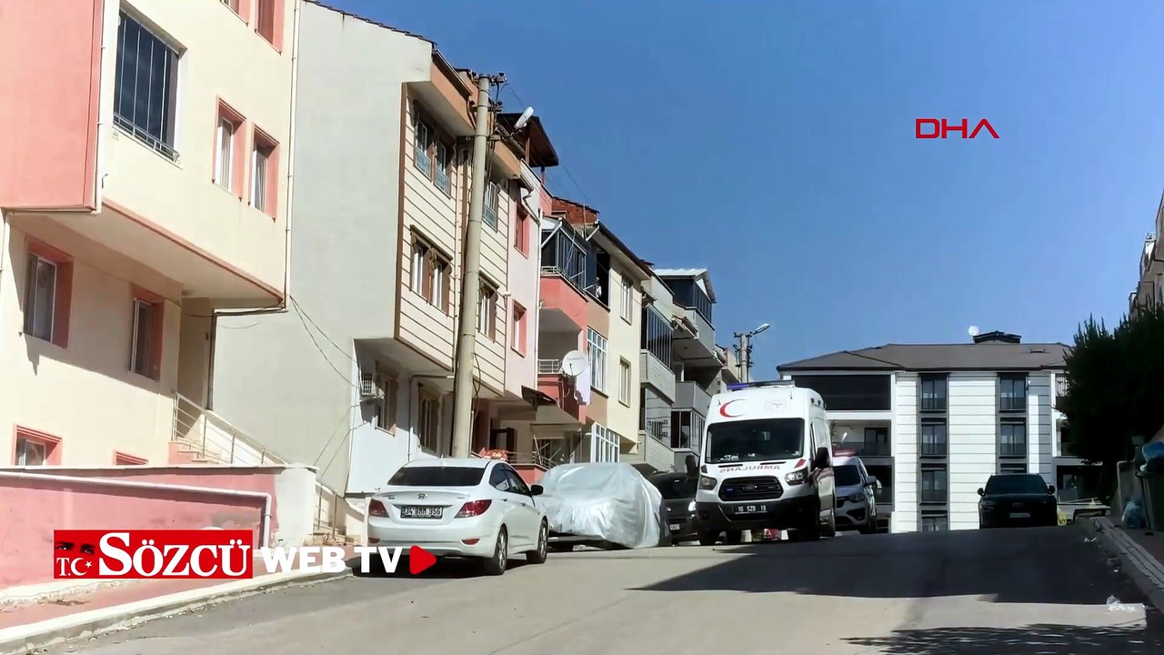 Evinin salonunda kanlar içinde ölü bulundu
