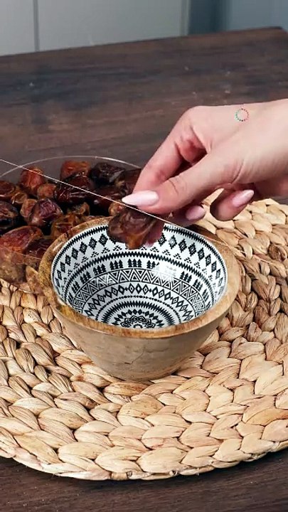 Quick date prep kitchen hack