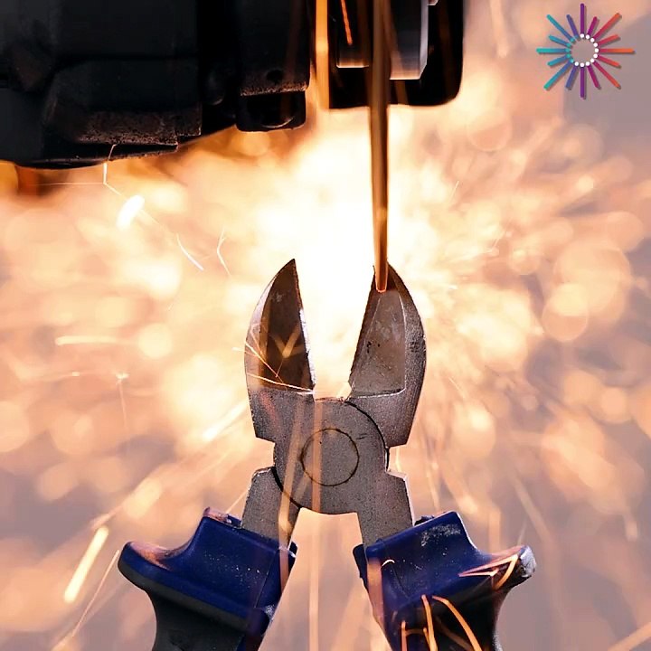 Diagonal pliers trick for tiny drilling jobs 🛠️🔩