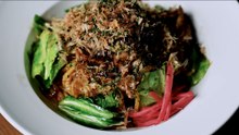 How Does Yakisoba Taste So Savory? 🍜