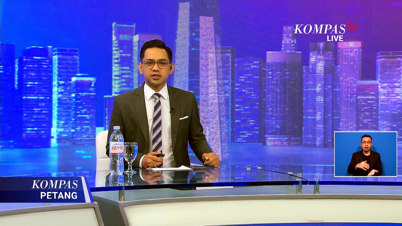 Iran Pasang Spanduk Ancaman Trump, AS Pamer Pesawat Tempur Siluman F-35C | KOMPAS MALAM