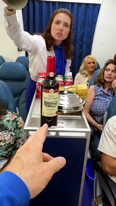 Man fooled all the passengers! 😭 #crazy #magic #comedy