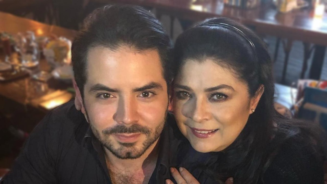 Victoria Ruffo reacciona a los rumores de divorcio de José Eduardo Derbez