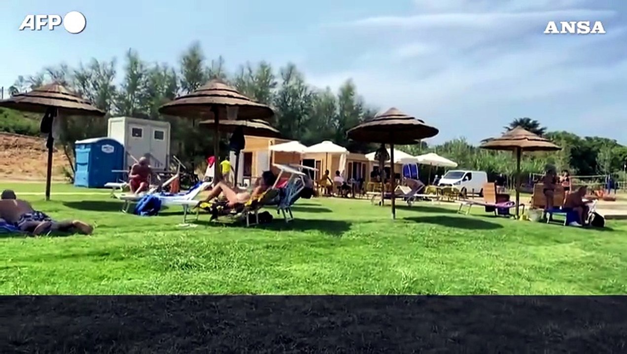 Caldo a Roma, un po' di sollievo per i "bagnanti" di Parco Tiberis