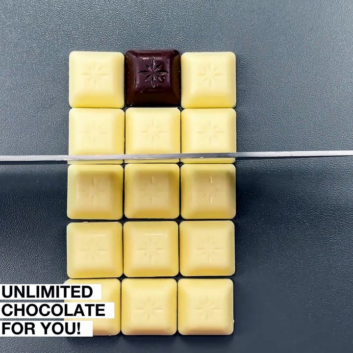 The unlimited chocolate bar trick! 🍫🤔