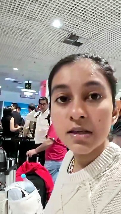 Crazy Airport Check-In Drama! ✈️😅