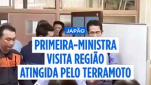 Primeira-ministra japonesa Sanae Takaichi visita área afetada pelo terramoto