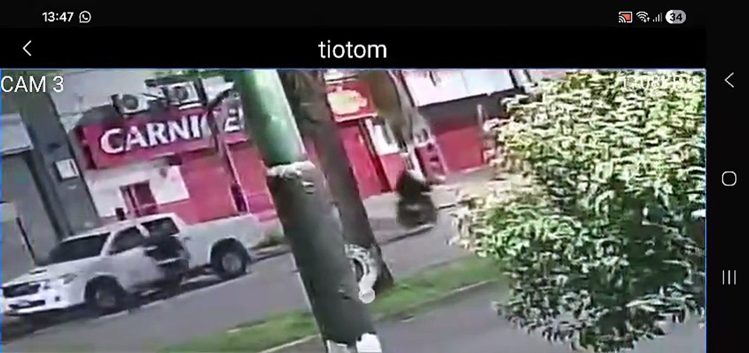 Atacaron a un docente a metros de un colegio en Ringuelet para robarle la mochila