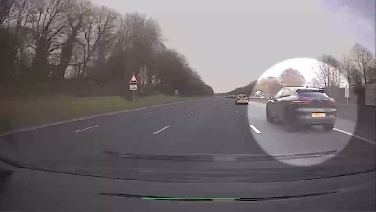 Watch: Driver calls 999 while speeding in Jaguar and claims brakes have stopped working