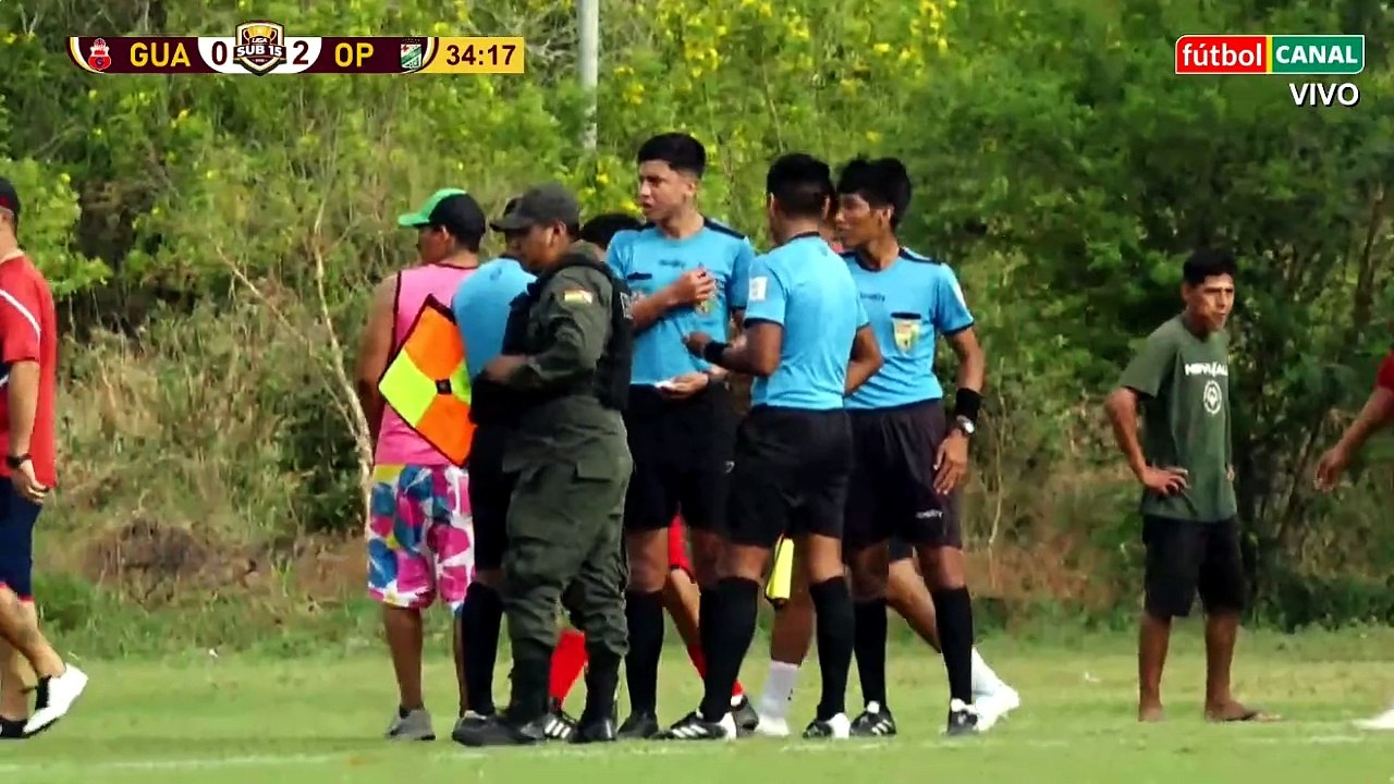 PELEA ENTRE JUGADORES (GENTILEZA FÚTBOL CANAL)