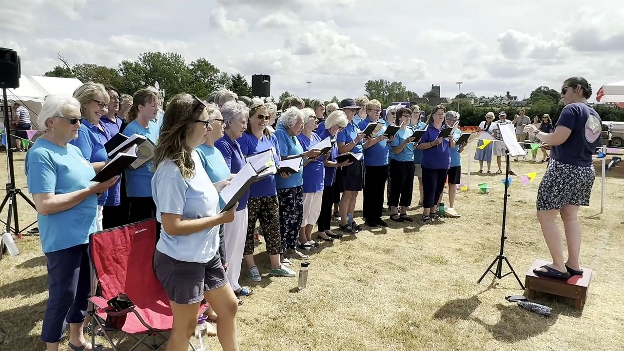 Reach sung by Copplestone Choir at Morchard Bishop, video Alan Quick IMG_7197
