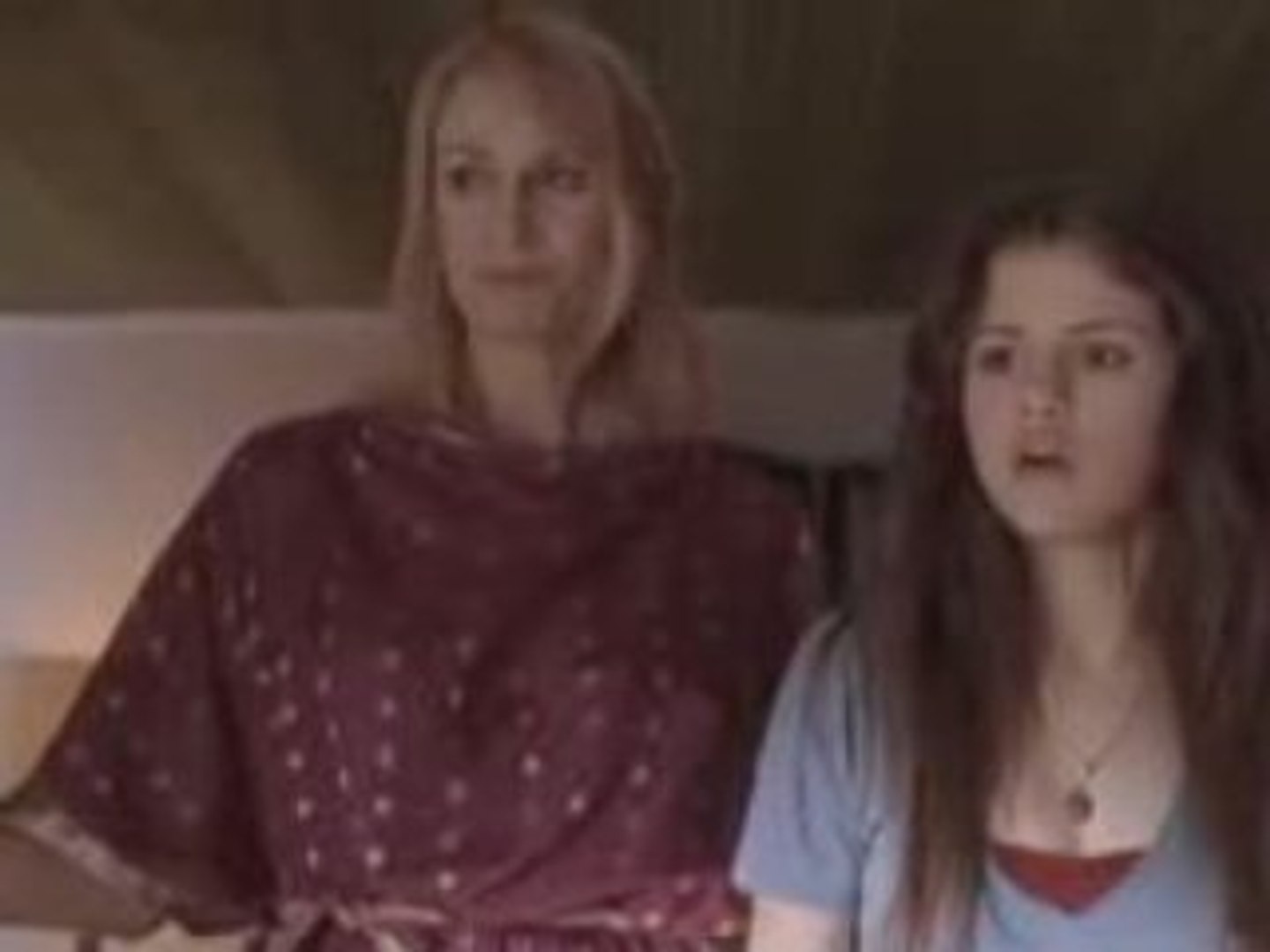 Jane Lynch and baby Selena Gomez in Another Cinderella Story (2008) :  r/OnlyMurdersHulu