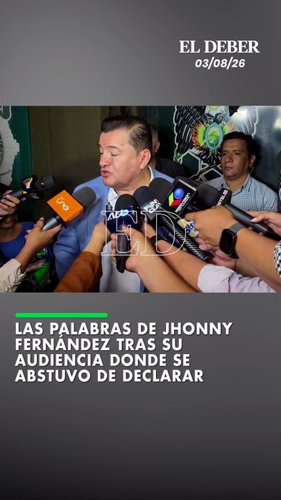 El ex alcalde Jhonny Fernández acudió este lunes a prestar su declaración ante la Fiscalía por la investigación sobre presuntas irregularidades en la ejecución del viaducto de la Doble Vía a La Guardia y cuarto anillo.
