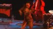 Les Tambours d'Akatu, Danse et percussions