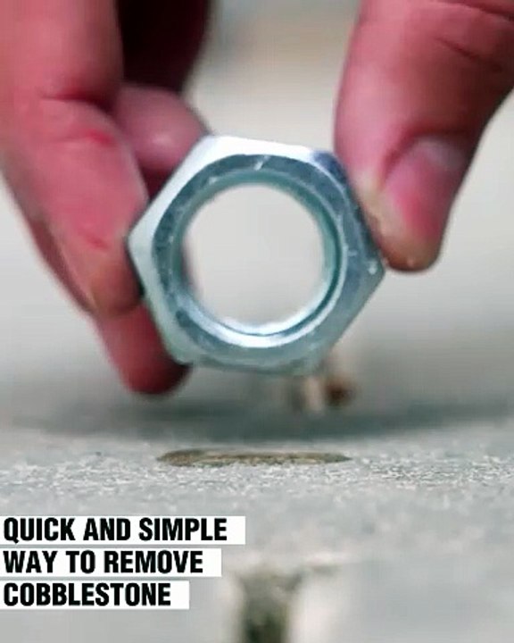 It's really this easy to remove a cobblestone!