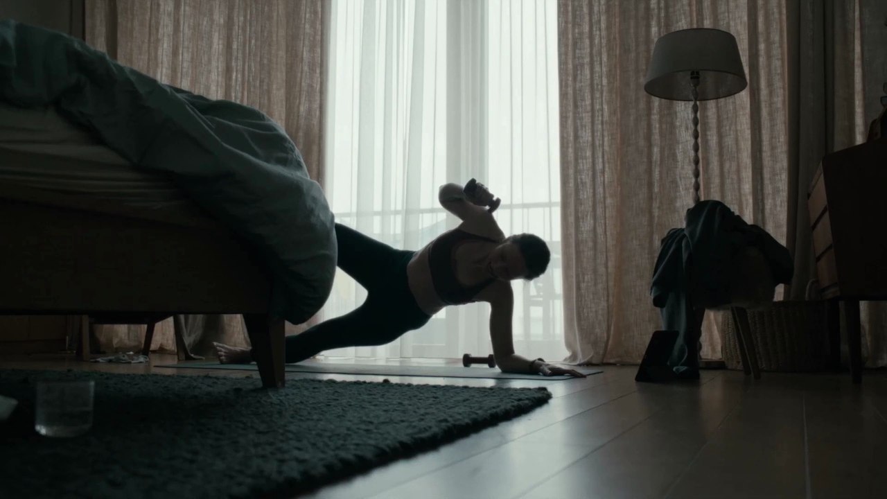 How to Divorce During the War Trailer OmeU