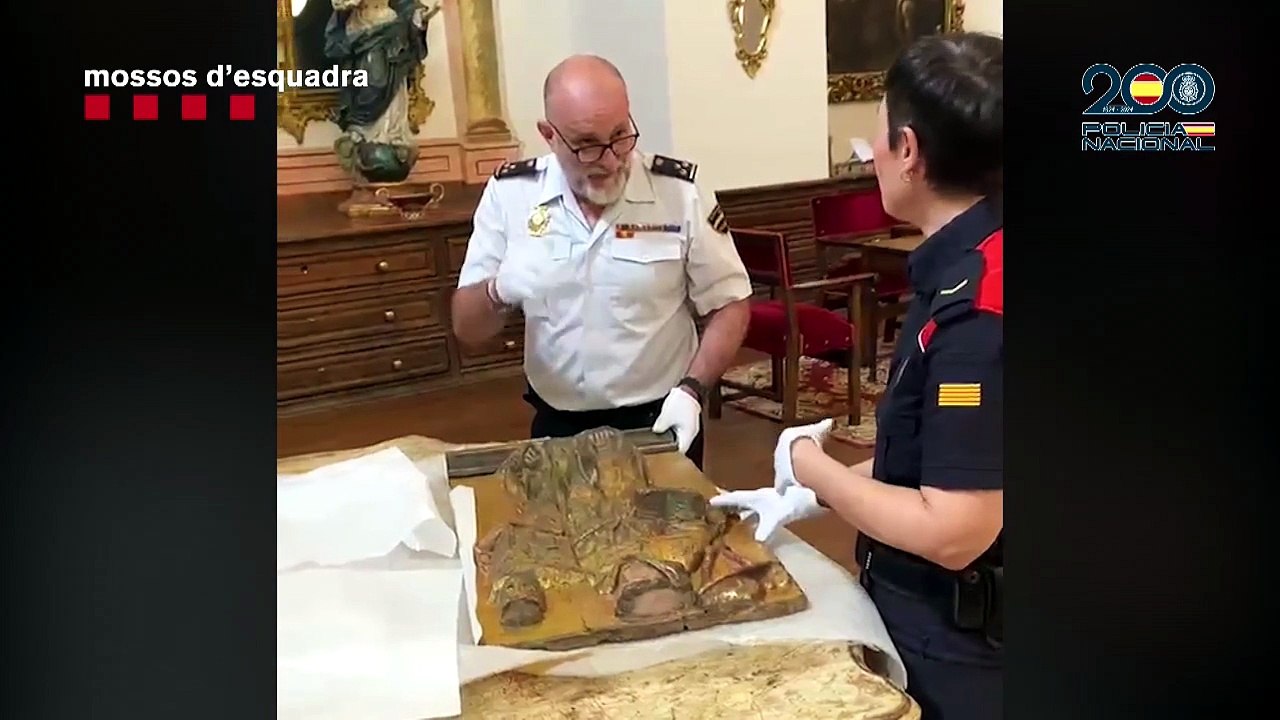 La policía recupera una talla de madera robada hace 16 años de un monasterio de Navarra
