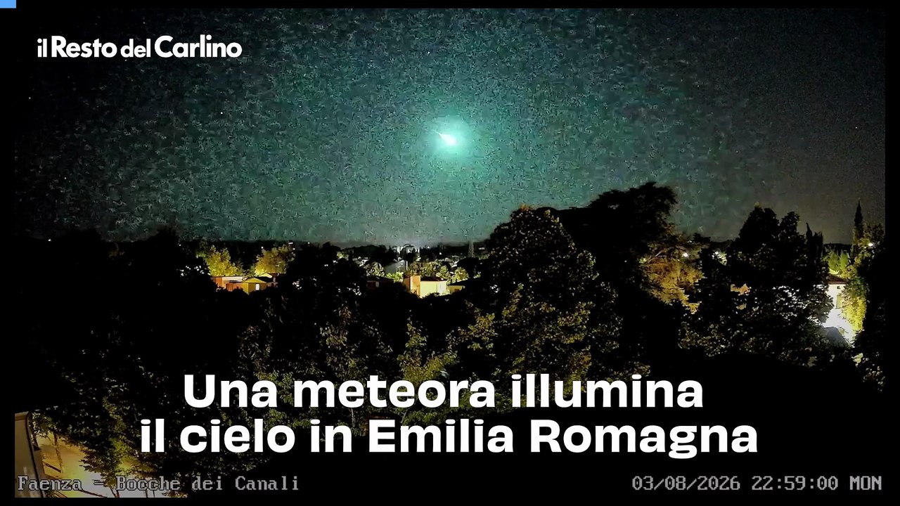 Una meteora illumina il cielo in Emilia Romagna