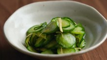 The Crunchiest Japanese Cucumber Salad (Sunomono) Recipe You'll Make On Repeat