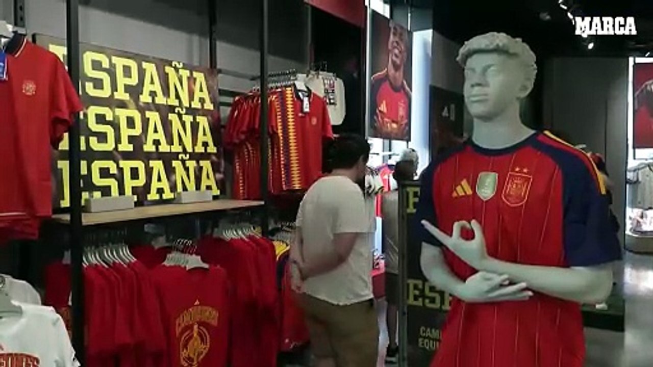 Arranca la venta de camisetas de la Selección con las dos estrellas en el escudo