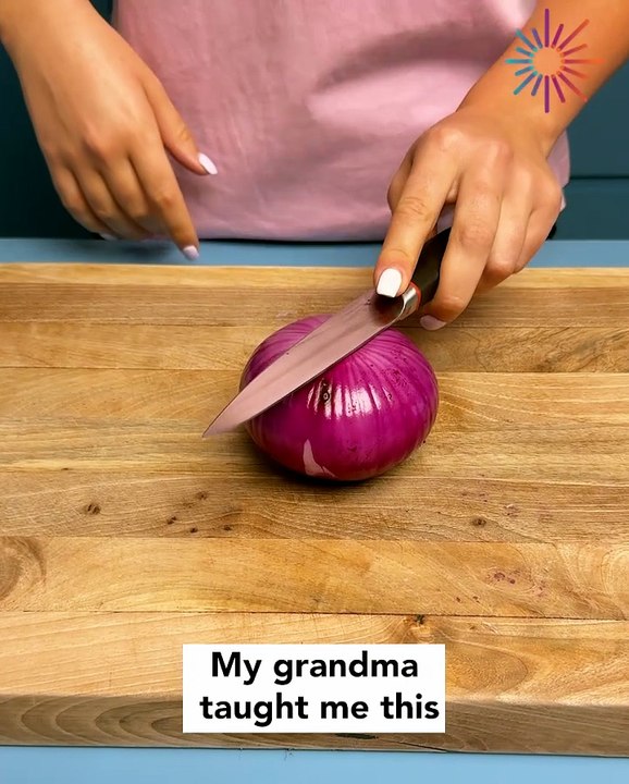 No more crying while cutting onions🧅