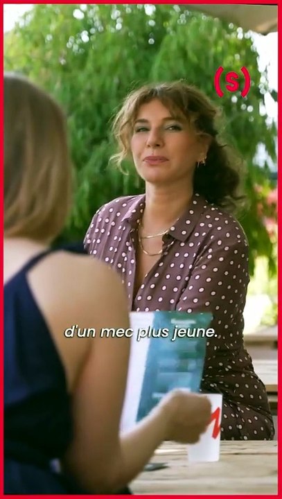 🚧 Un Gaëtan peut en cacher un autre… « À côté », la série d’Anne Depetrini, revient pour une Summer Edition tous les mardis sur Simone ! Retrouvez-la aussi dans son spectacle, en tournée dès septembre 🚌 et ça commence par La Rochelle le 11 septembre !