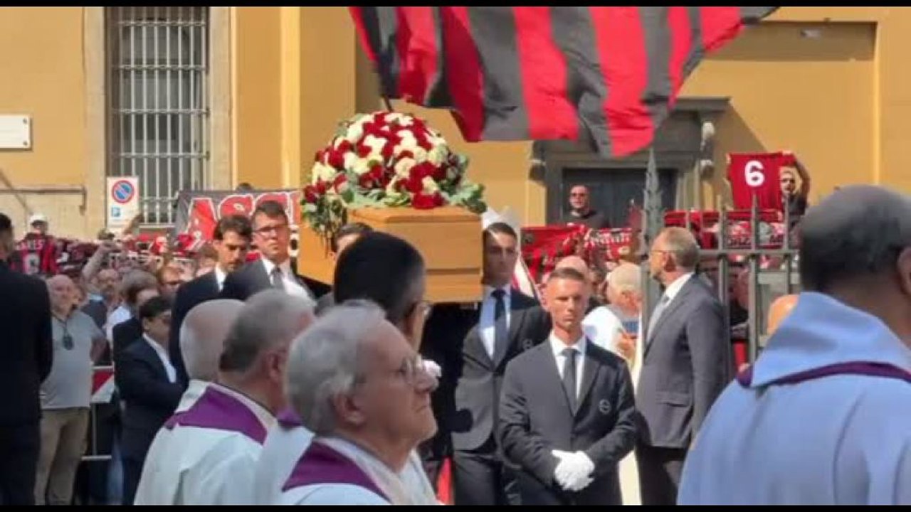 Milano saluta Baresi, il capitano "di tutti" rimasto anche in Serie B