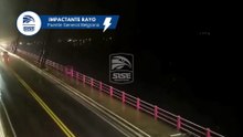 Impactante Rayo cayó anoche en el Puente Chaco-Corrientes 🌩⚡