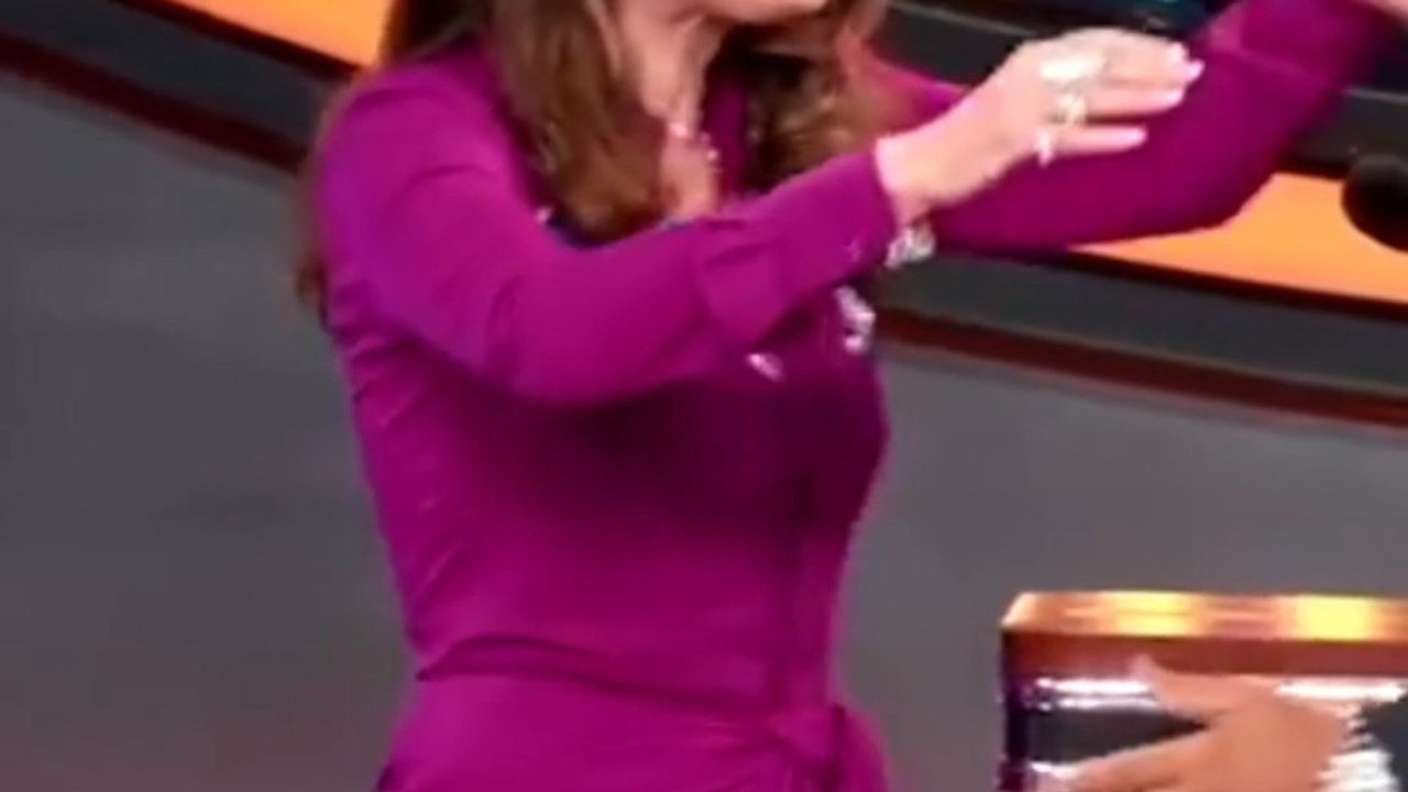John Legend Outsmarts Lisa Vanderpump on Celebrity Family Feud
