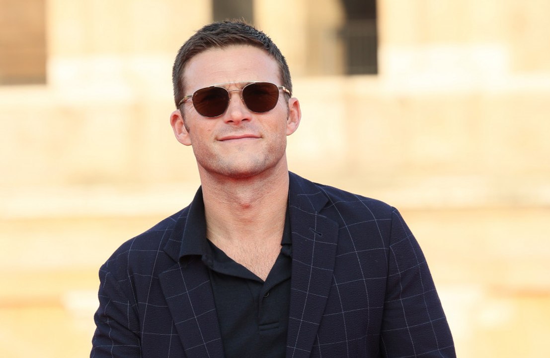 Scott Eastwood says he was discouraged from working with Taylor Swift