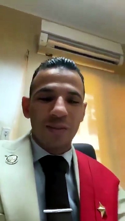 Arma, documentos falsos y videos en juzgado: así operaba falso juez que engañó a decenas de personas