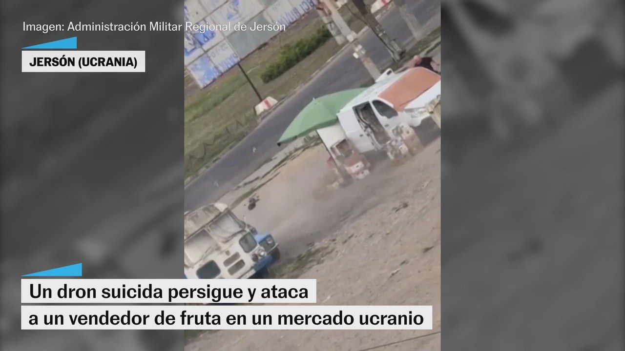 Un dron suicida persigue y ataca un civil ucranio