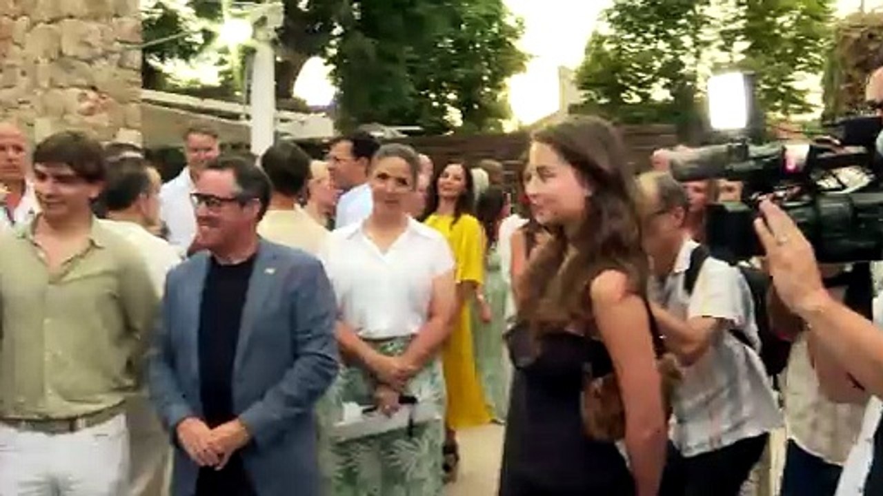 Carys Douglas, hija de Michael Douglas, sorprende hablando en español