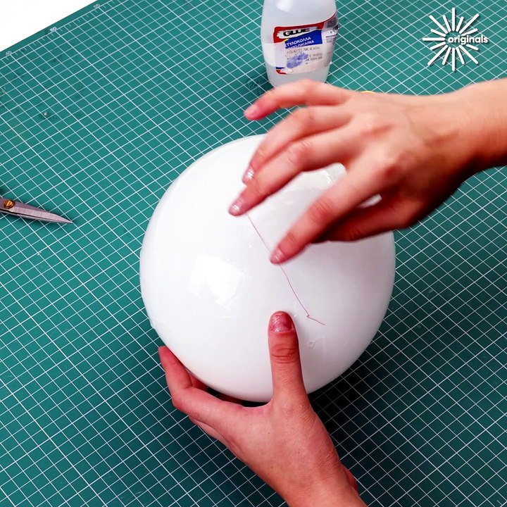Light up your space with these DIY hanging lamps 🌟